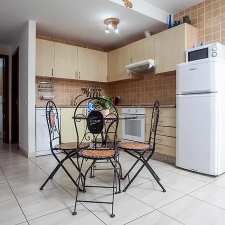 Valentina House Large In El